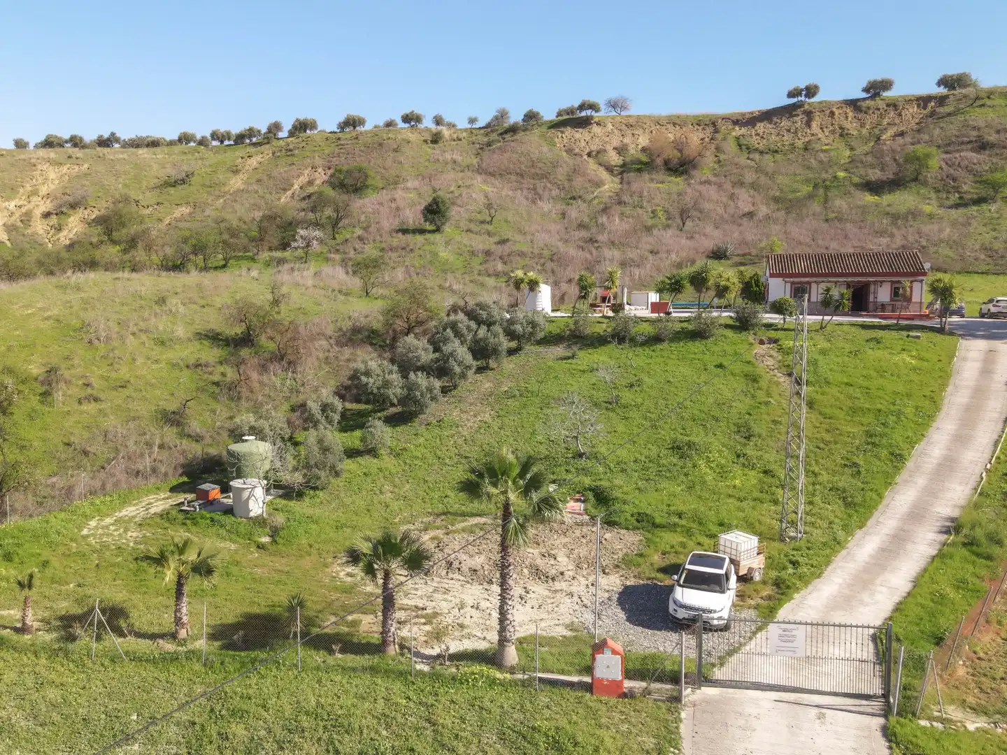 Haus oder Chalet zum Verkauf in Coín mit Klimaanlage, Privatgarten und Schwimmbad