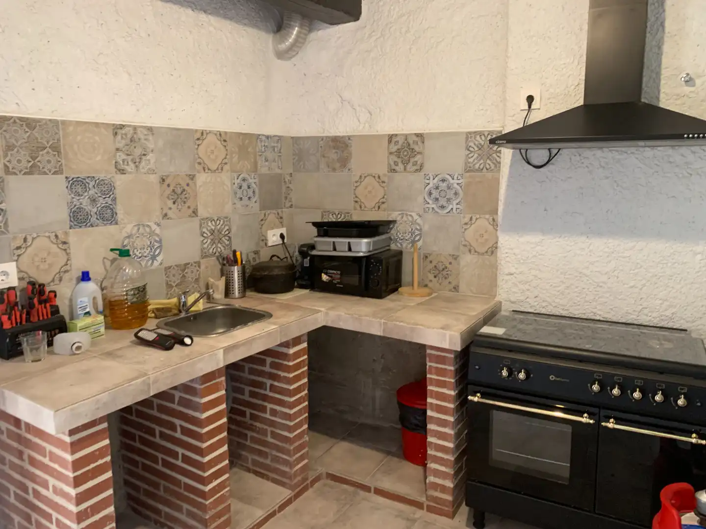 Cuina de Casa o xalet en venda en Vallirana amb Aire condicionat, Calefacció i Jardí privat