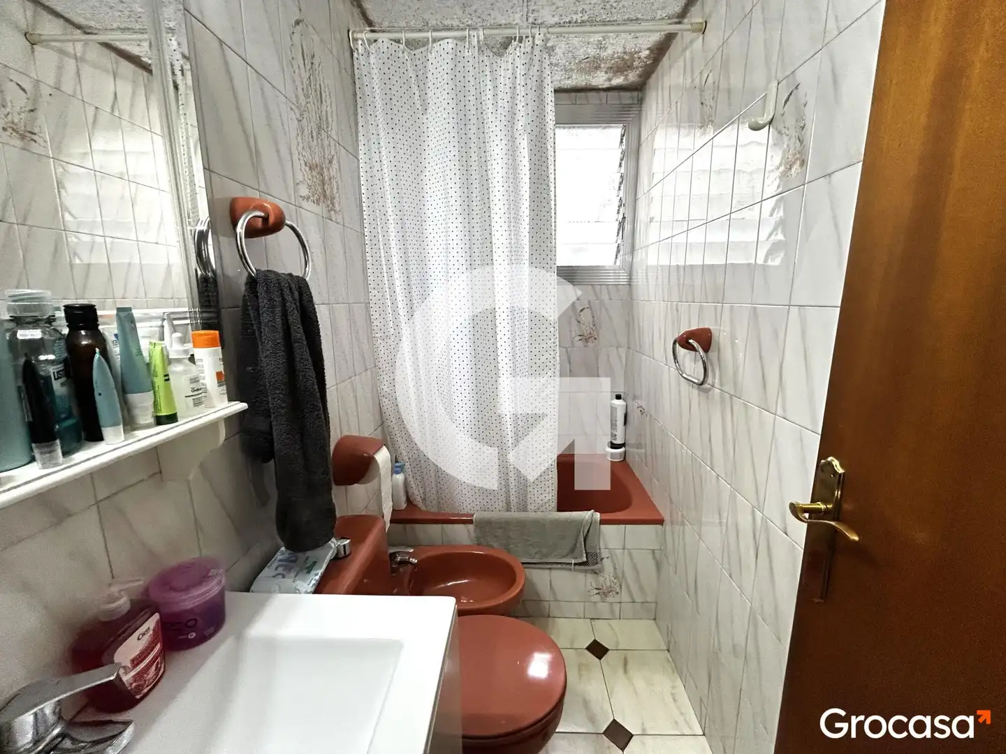 Bathroom of Flat for sale in Mataró  with Air Conditioner, Furnished and Oven