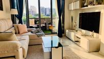 Sala d'estar de Pis en venda en Mairena del Aljarafe amb Aire condicionat, Parquet i Terrassa