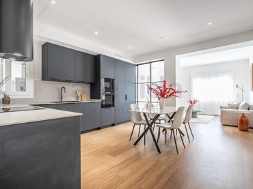 Flat with lift for sale in Calle ALCALDE SAINZ DE BARANDA