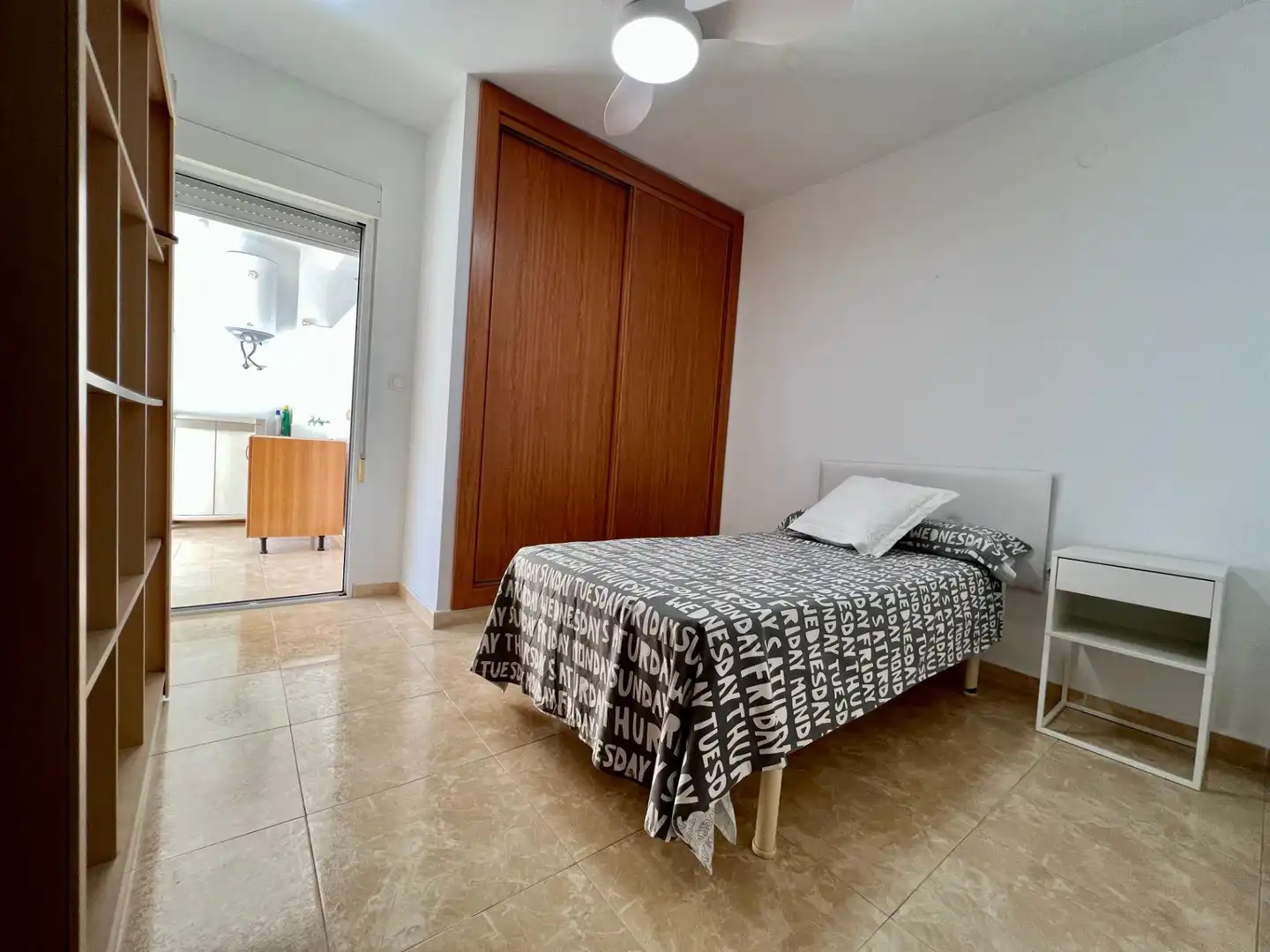 Schlafzimmer von Wohnung zur untervermieten in Córdoba mit Klimaanlage, Heizung und Terrasse