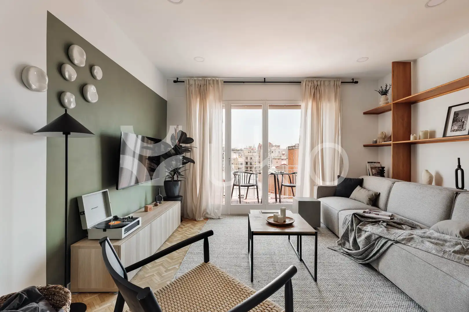 Sala de estar de Apartamento de alquiler en Barcelona con Aire acondicionado, Calefacción y Terraza