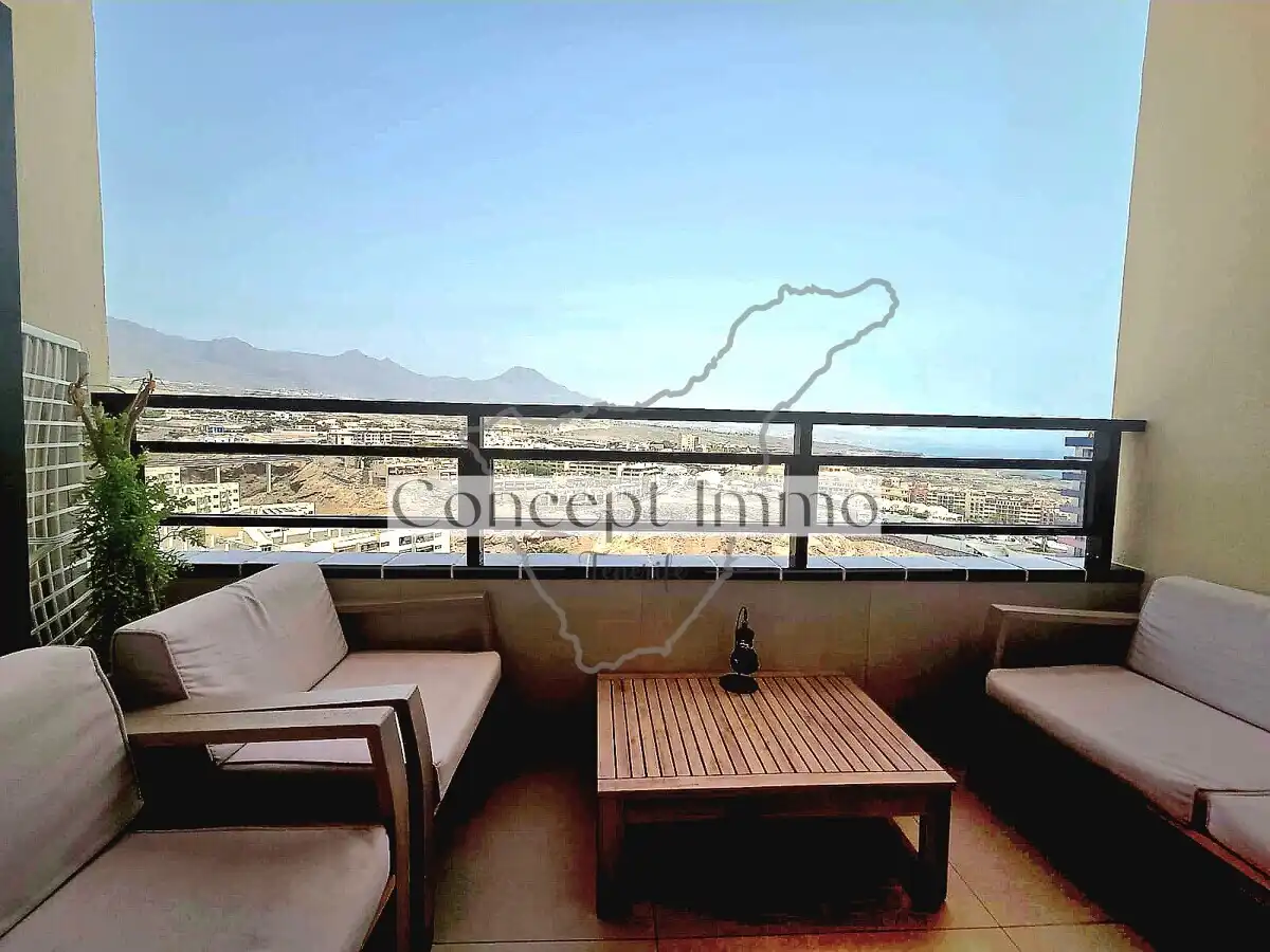Flat with terrace for sale in Avenida Adeje, imagen 3