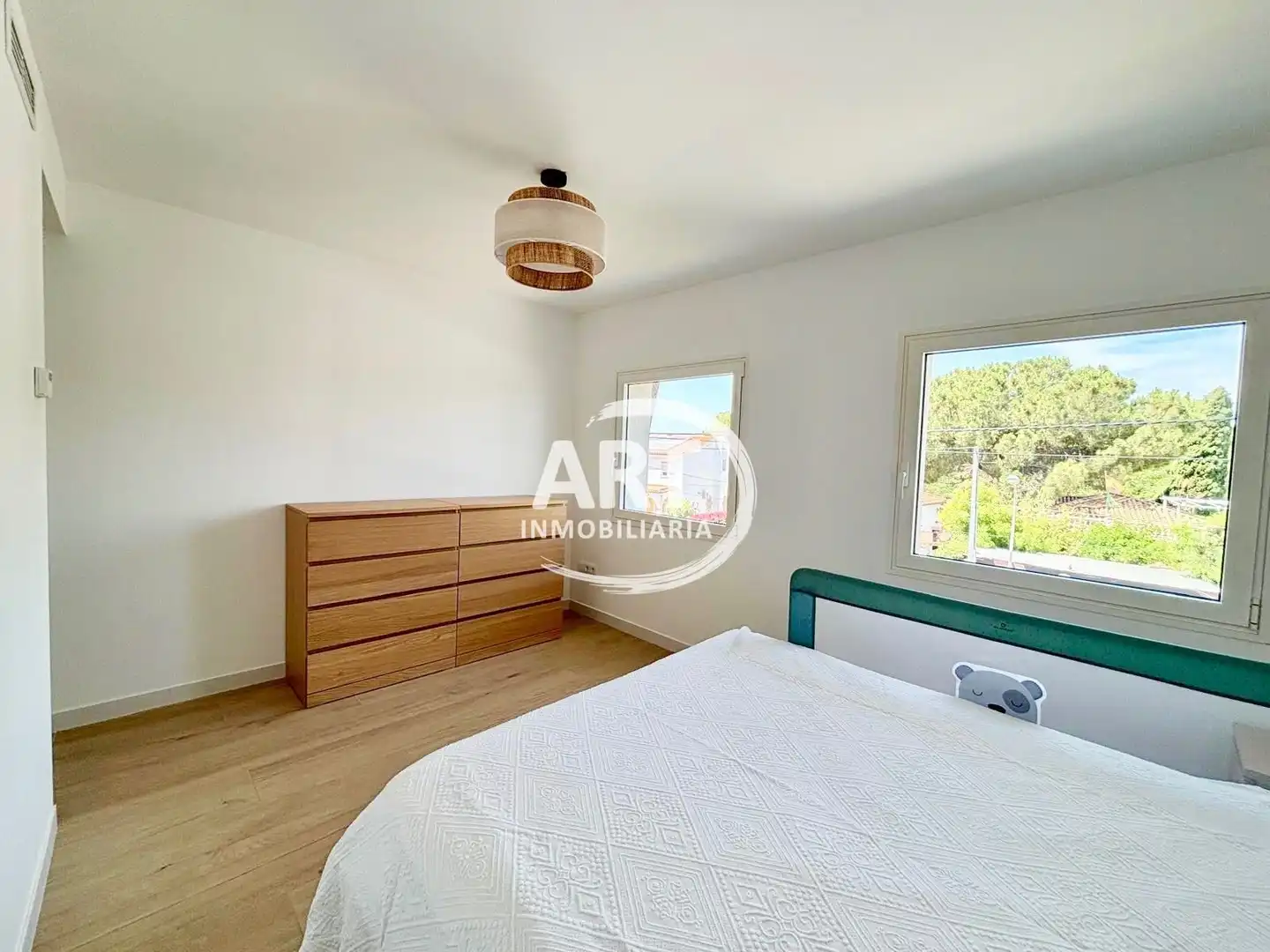 Dormitori de Casa o xalet de lloguer en L'Eliana amb Aire condicionat, Calefacció i Jardí privat