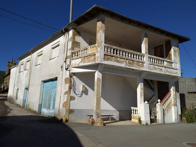Casa-chalet en Venta en Fabero