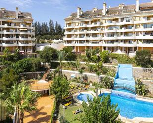Vista exterior de Apartament en venda en Marbella amb Aire condicionat, Terrassa i Piscina comunitària