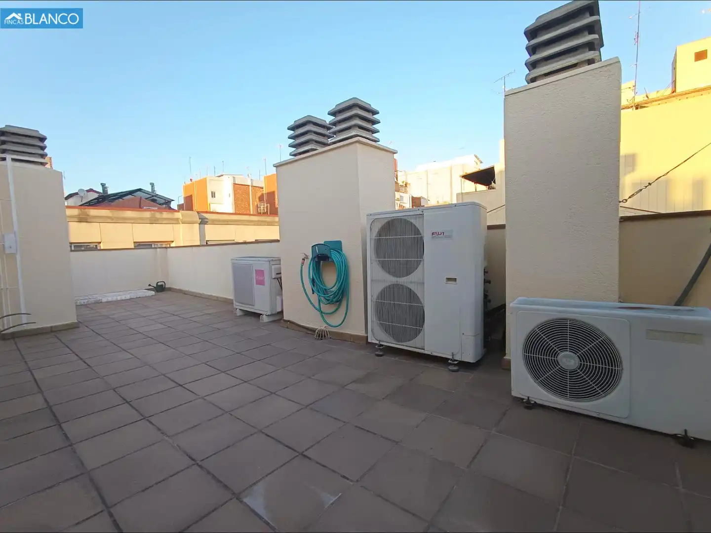 Terrace of Houses for sale in L'Hospitalet de Llobregat  with Air Conditioner, Heating and Terrace