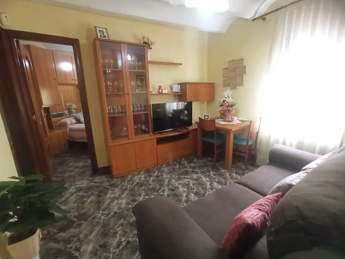 Living room of Flat for sale in L'Hospitalet de Llobregat  with Air Conditioner, Heating and Furnished