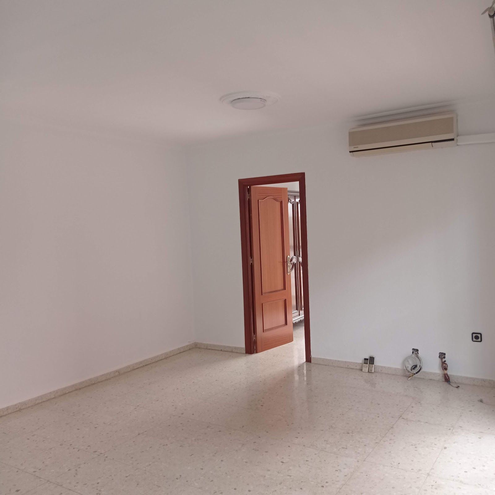Bedroom of Flat for sale in Dos Hermanas  with Balcony