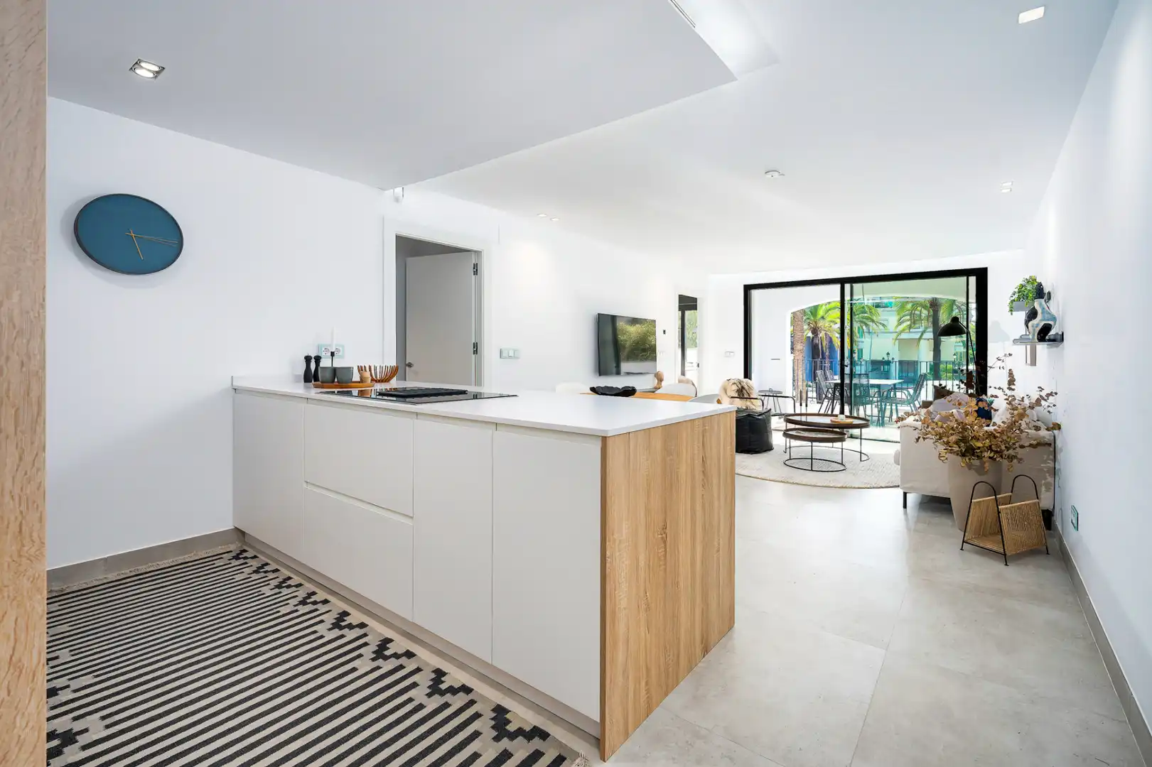 Apartament amb piscina en venda a Nueva Andalucía, imagen 3