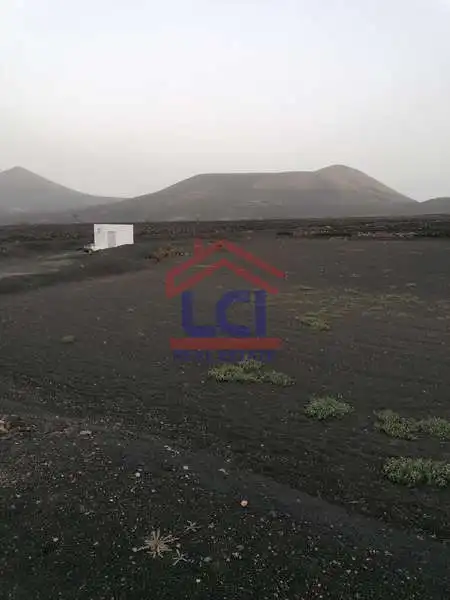 Terreno en venta en Yaiza