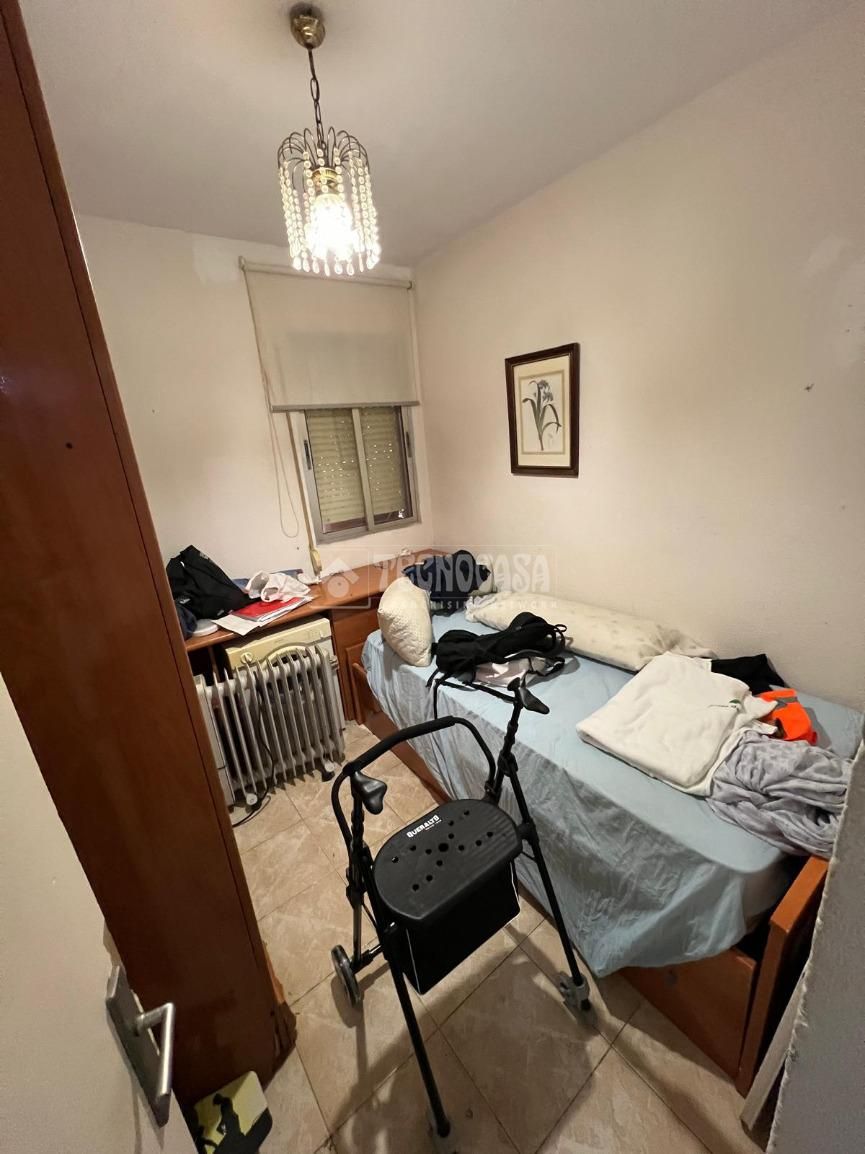 Dormitori de Pis en venda en  Sevilla Capital amb Aire condicionat