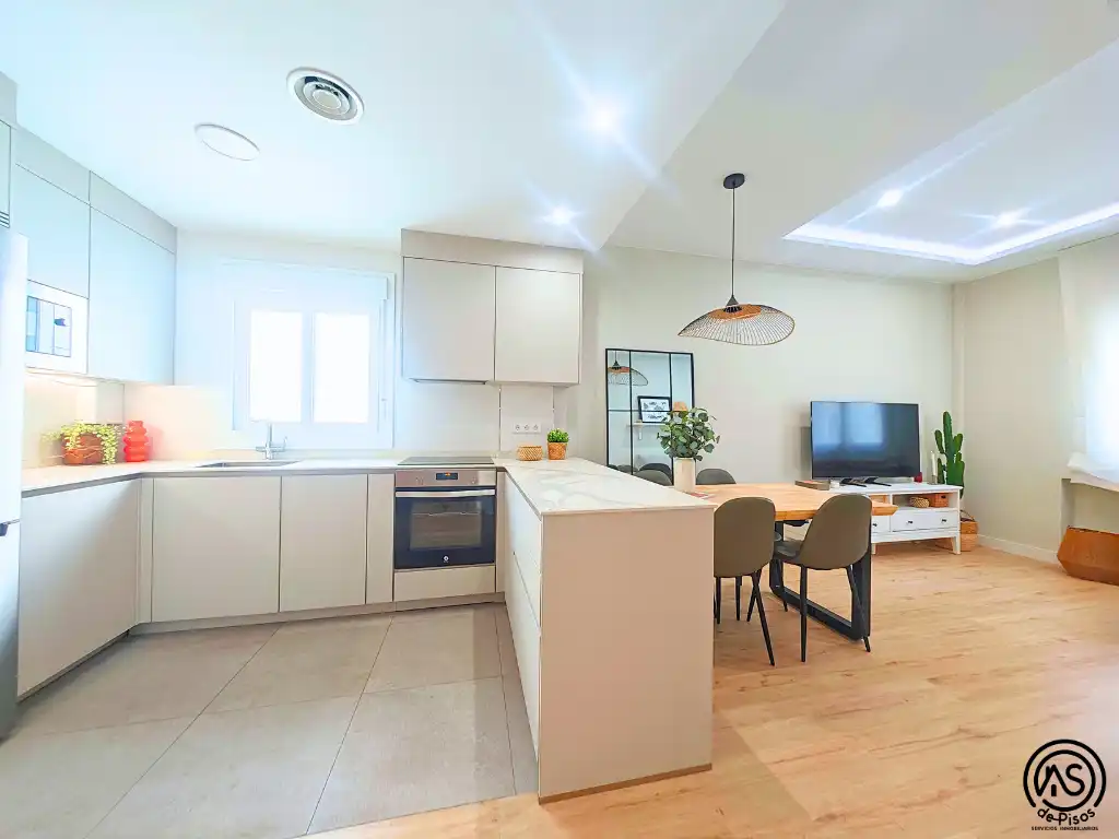 Apartamento de alquiler en Calle de Baltasar Gracián, 27, Universidad San Francisco