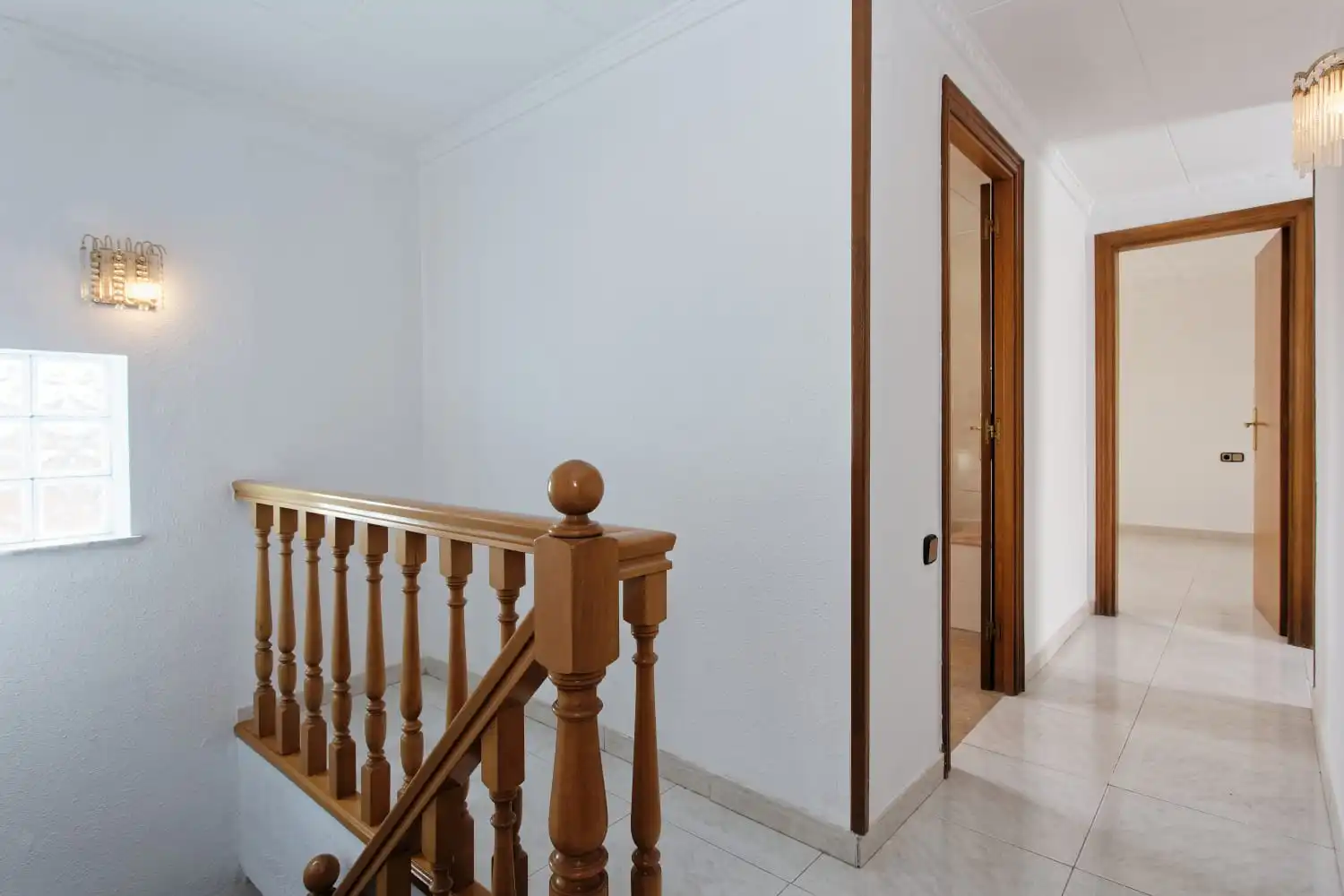 Casa adosada en venta en Terrassa con Terraza, Horno y Lavadora