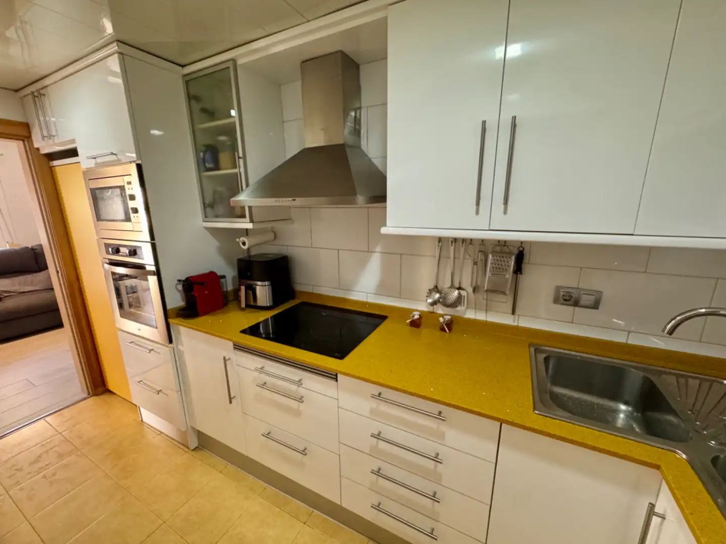 Cocina de Planta baja en venta en Sant Boi de Llobregat con Aire acondicionado y Balcón