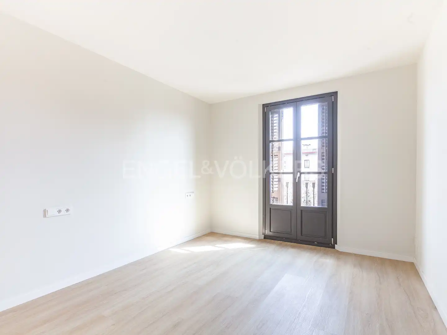 Bedroom of Attic for sale in Barcelona  with Air Conditioner, Heating and Parquet flooring