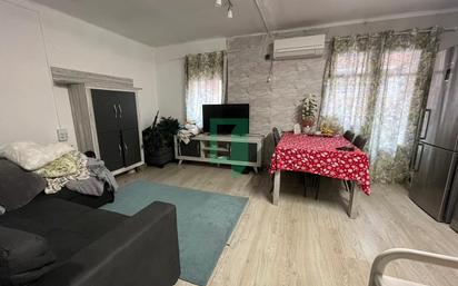 Living room of Flat for sale in Badalona  with Air Conditioner and Balcony