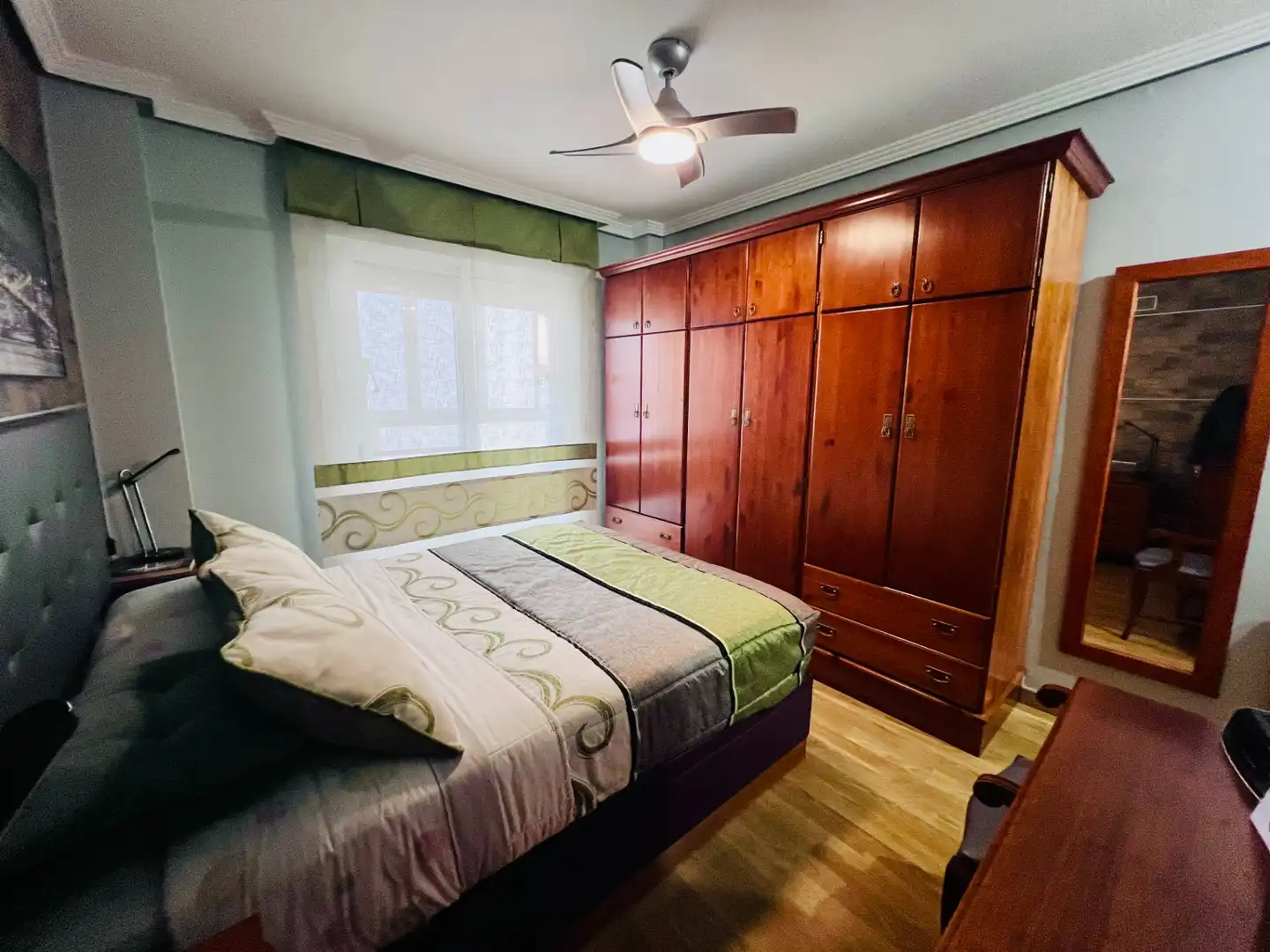 Habitación de Piso en venta en Petrer con Calefacción y Balcón