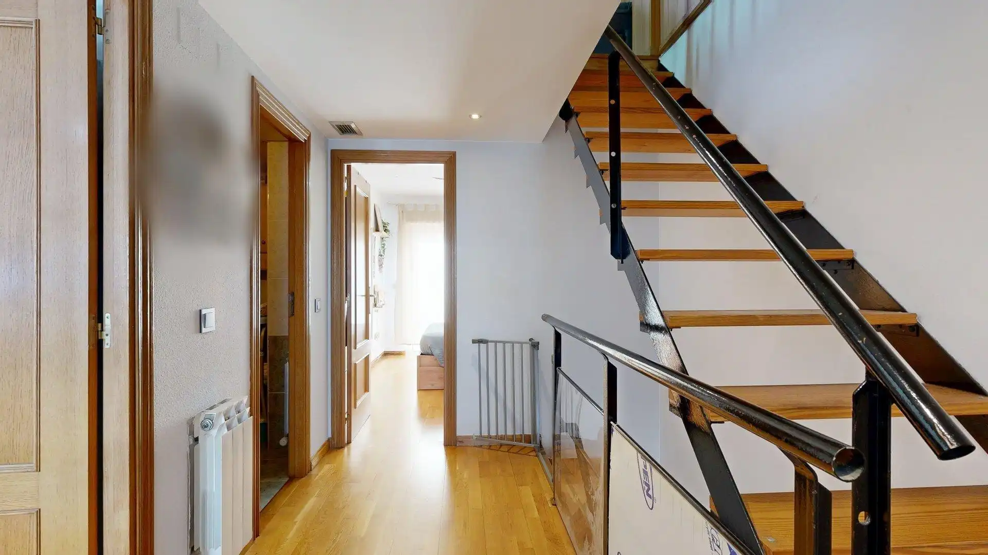 Casa adosada en venta en Zaragoza con Calefacción, Jardín privado y Terraza