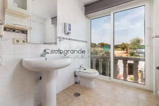 Bathroom of Buildings for sale in Sotogrande