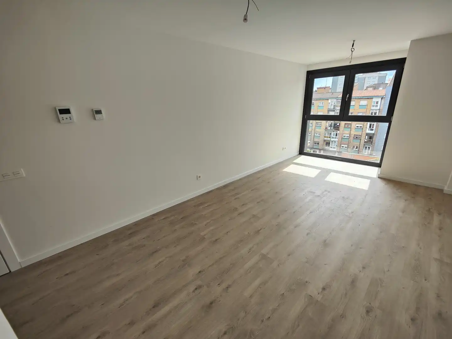 Habitación de Ático en venta en Gijón  con Calefacción, Parquet y Terraza