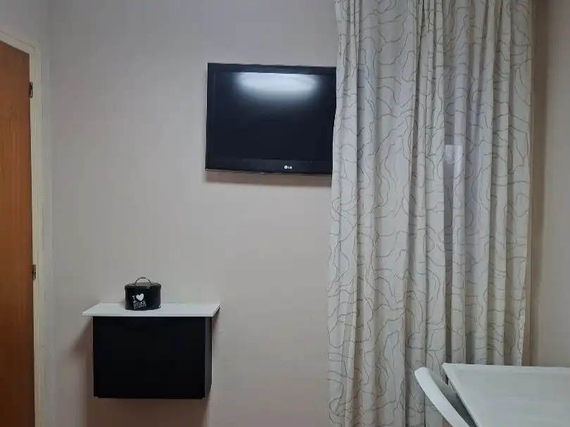 Bedroom of Flat for share in Reus  with Air Conditioner, Heating and Terrace