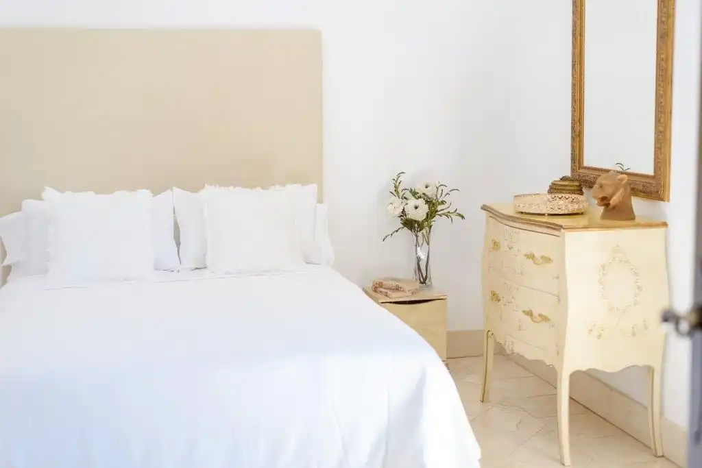 Bedroom of Houses for sale in Sevilla  with Air Conditioner, Private garden and Terrace