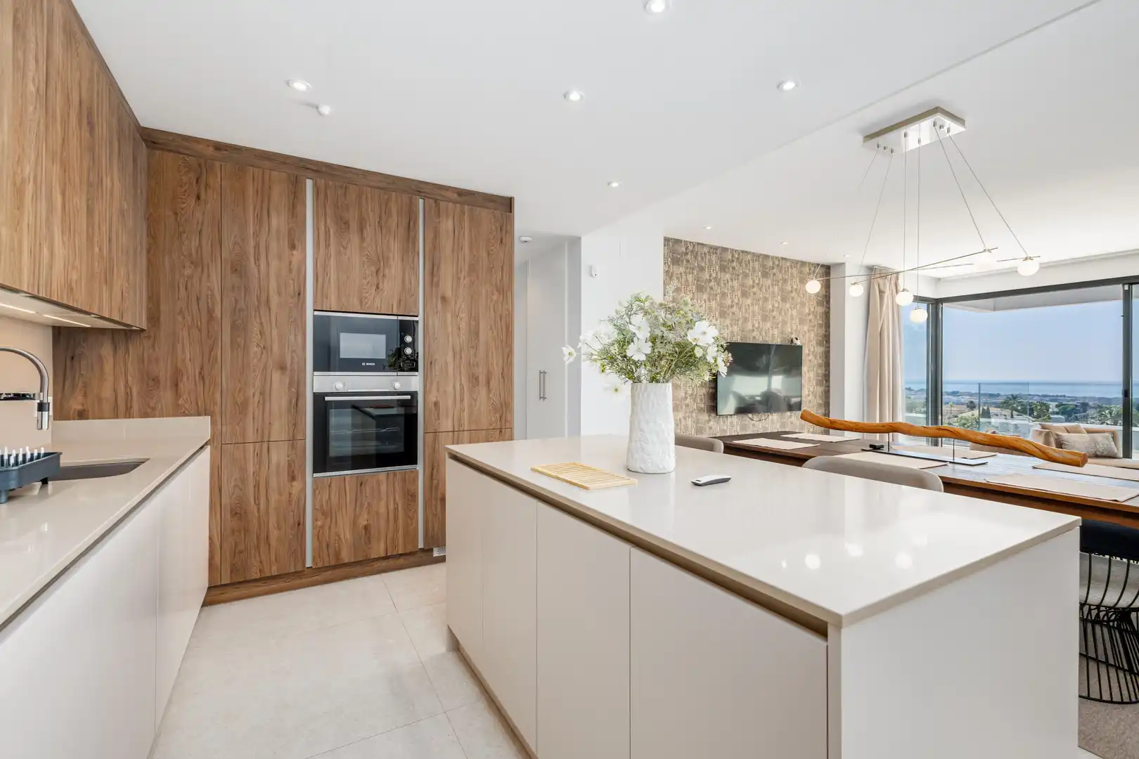 Cocina de Apartamento en venta en Benahavís con Aire acondicionado, Calefacción y Jardín privado