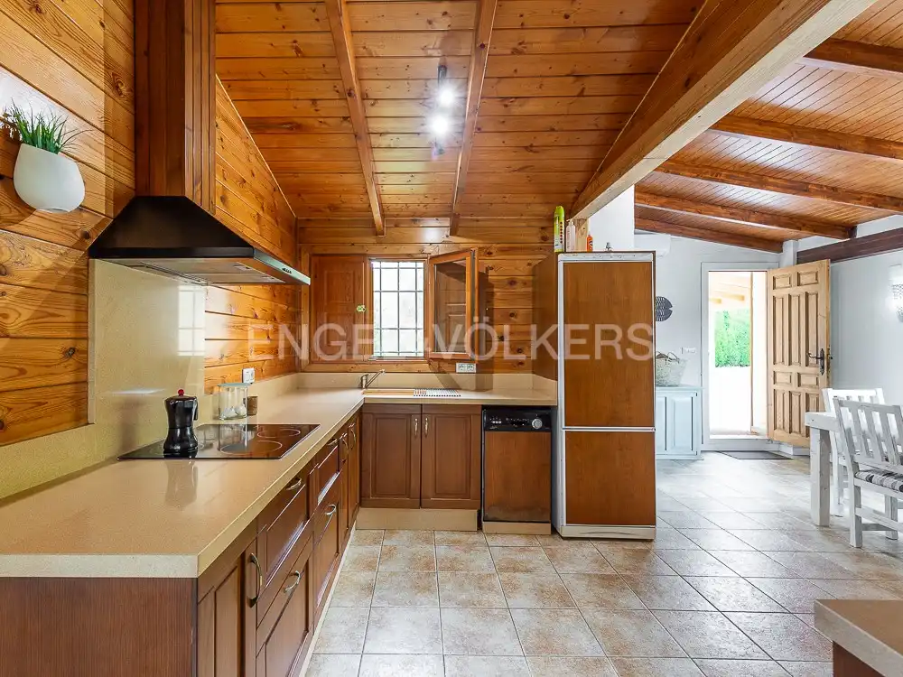 Cocina de Casa o chalet de alquiler en Torrent con Aire acondicionado, Calefacción y Jardín privado