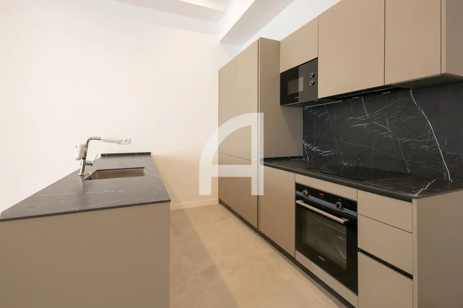Cocina de Dúplex en venta en Barcelona con Aire acondicionado, Calefacción y Parquet
