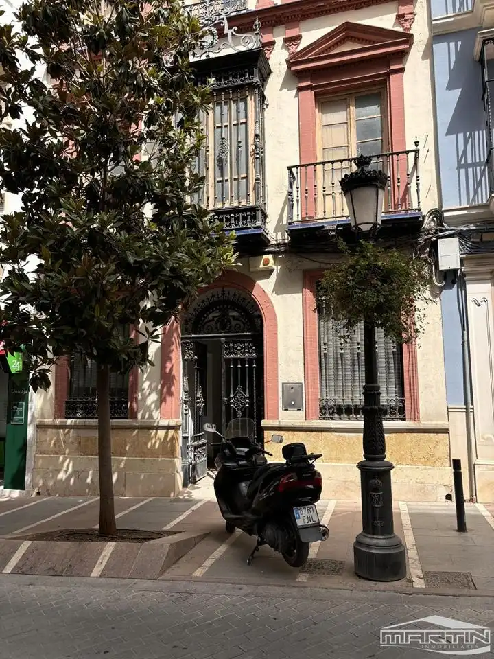 Vista exterior de Edificio en venta en Cabra