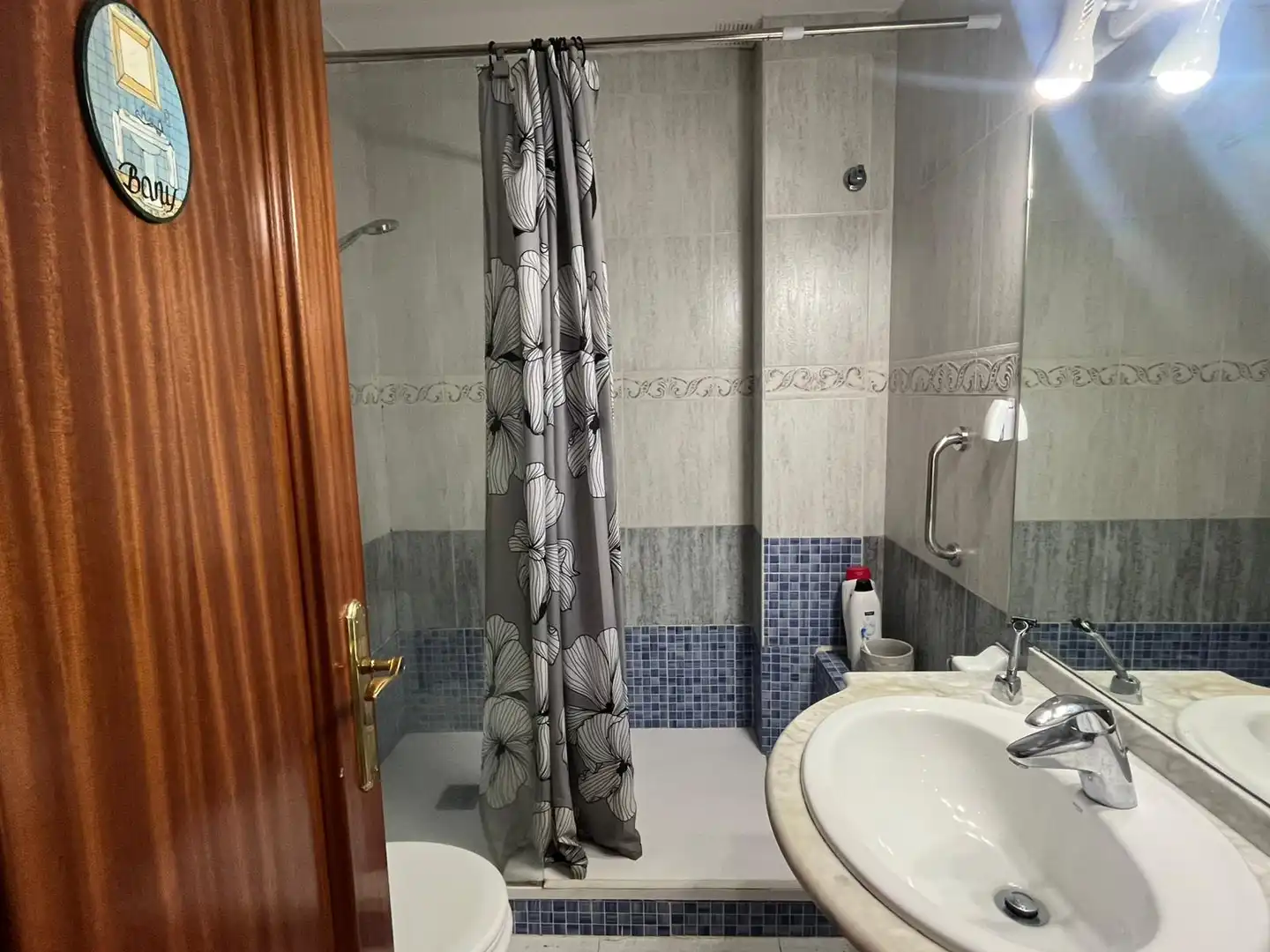 Baño de Piso en venta en Lleida con Calefacción, Trastero y Amueblado