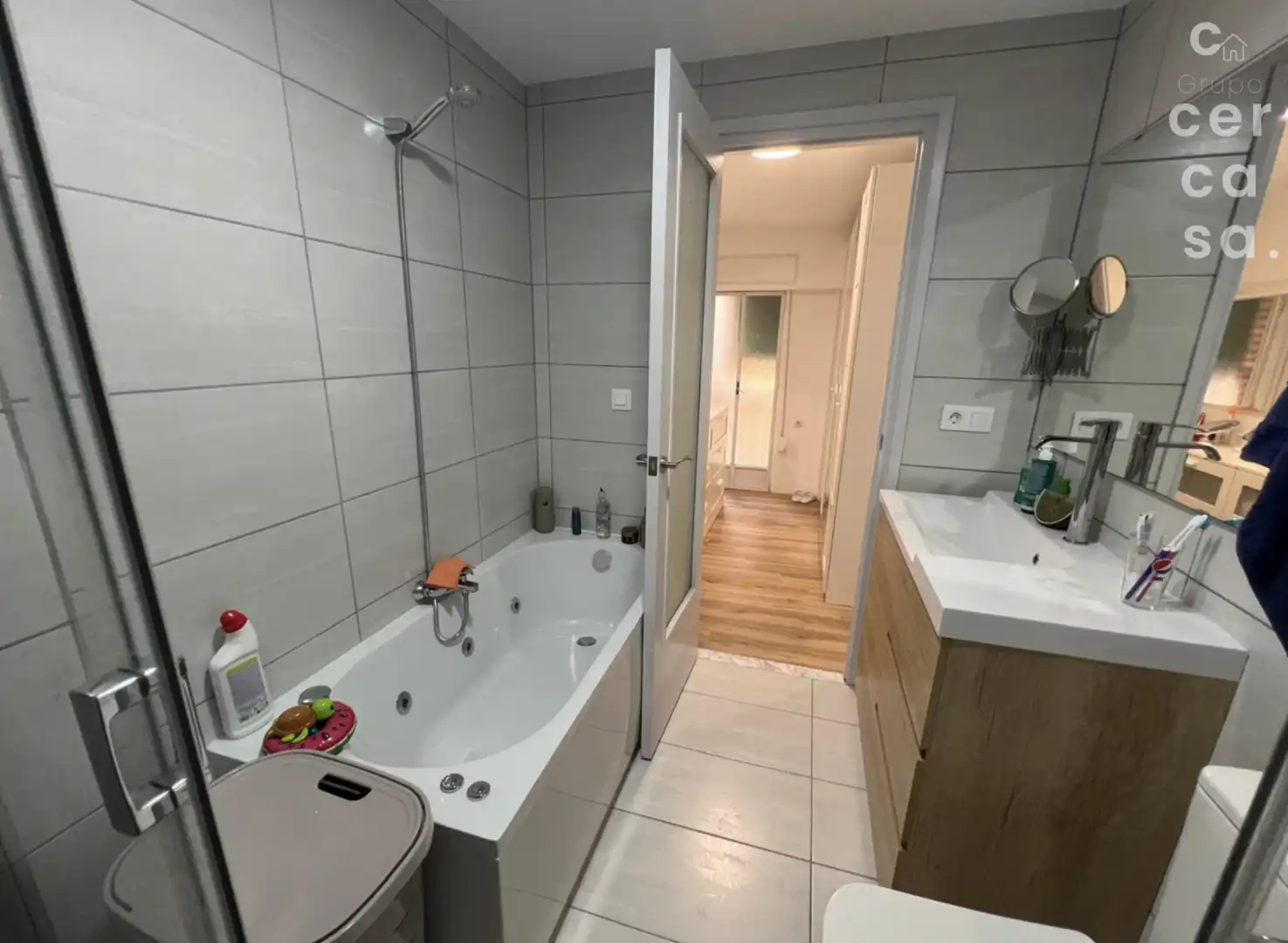 Baño de Piso en venta en Valencia con Aire acondicionado y Balcón