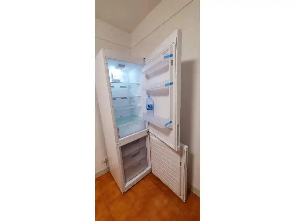 Habitación de Piso en venta en El Rosario con Terraza y Piscina