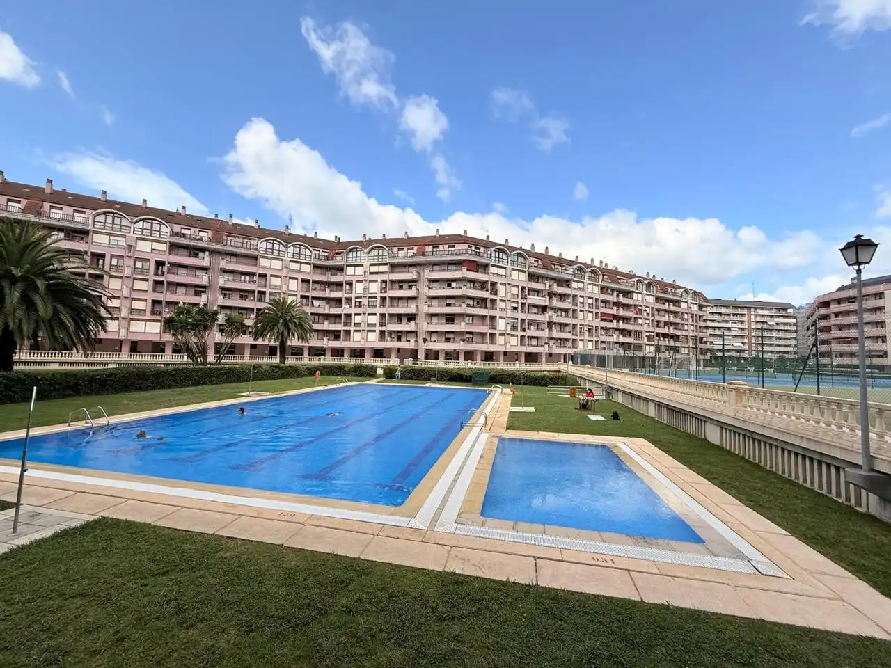 Swimming pool of Flat for sale in Castro-Urdiales  with Heating, Parquet flooring and Terrace