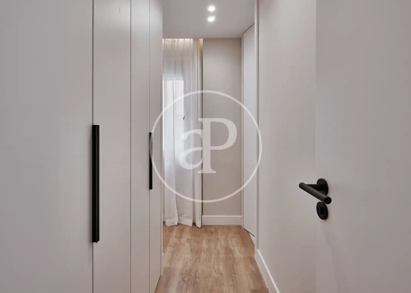 Wohnung zum Verkauf in Madrid mit Klimaanlage, Heizung und Möbliert
