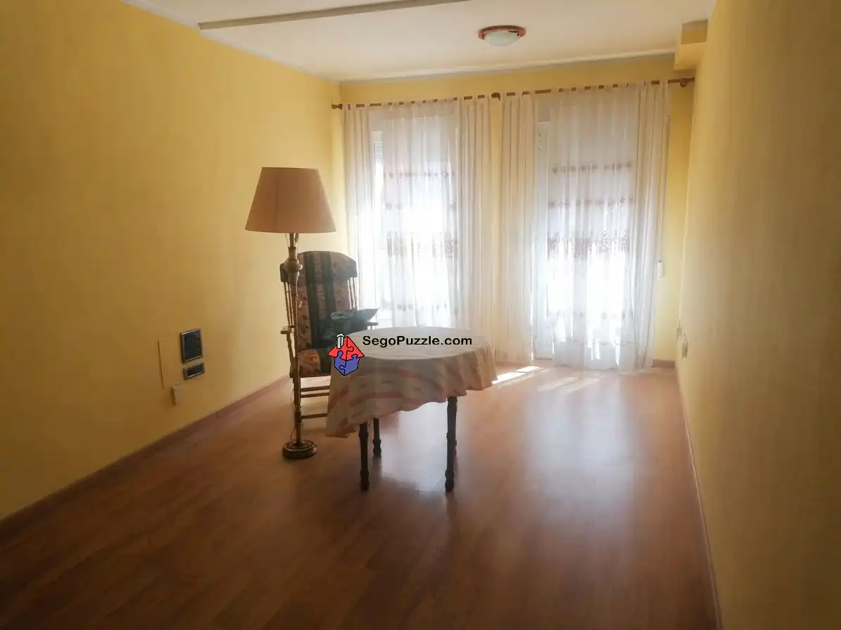 Wohnung zur Miete in Espirdo