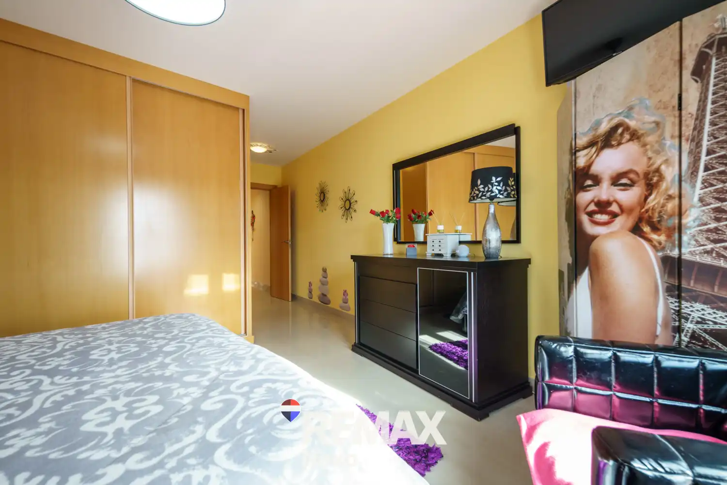 Habitación de Casa adosada en venta en Cigales con Calefacción, Jardín privado y Terraza