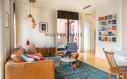 Living room of Flat for sale in  Barcelona Capital  with Air Conditioner, Heating and Parquet flooring