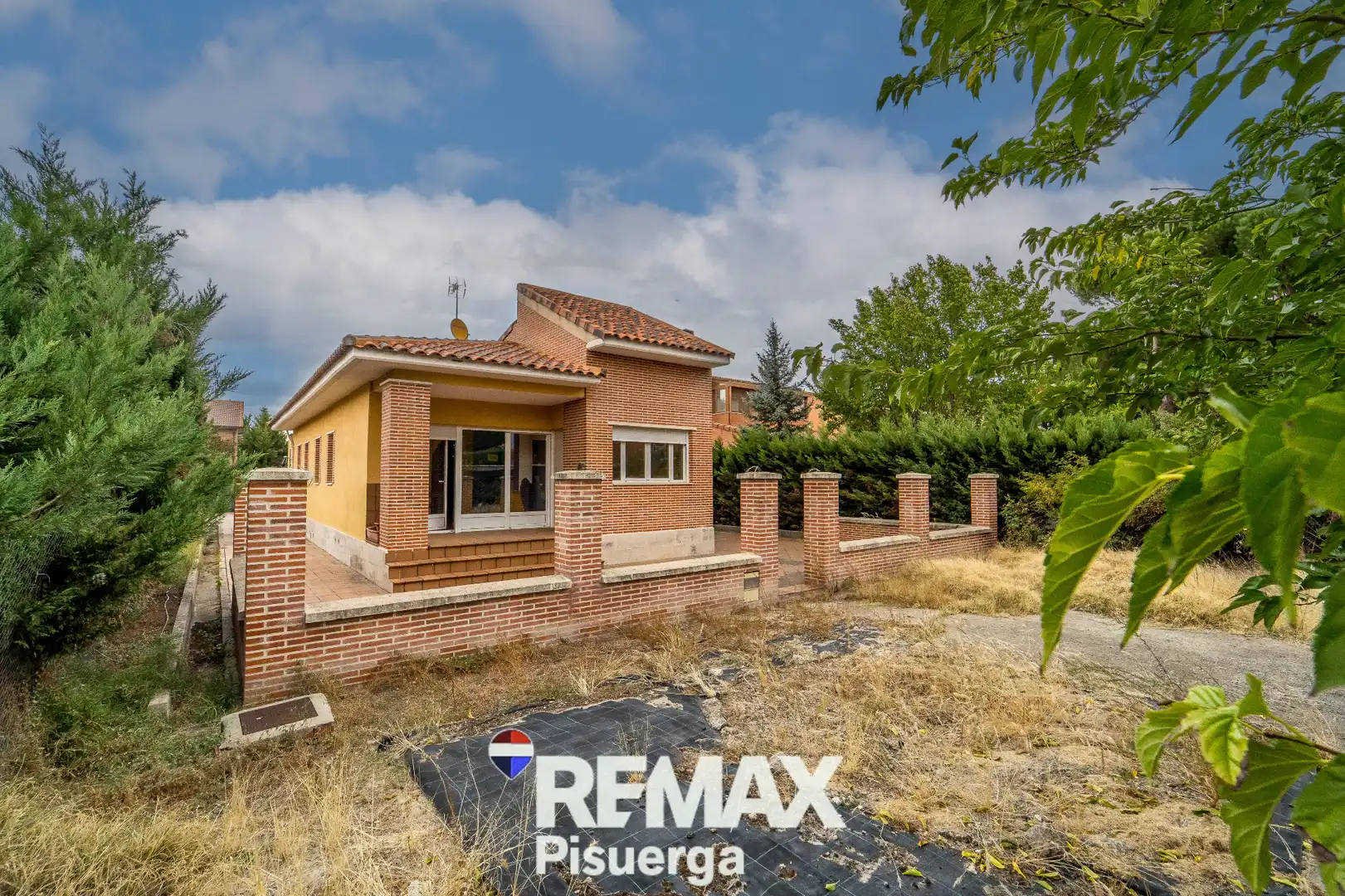 Vista exterior de Casa o xalet en venda en Aldeamayor de San Martín, Valladolid