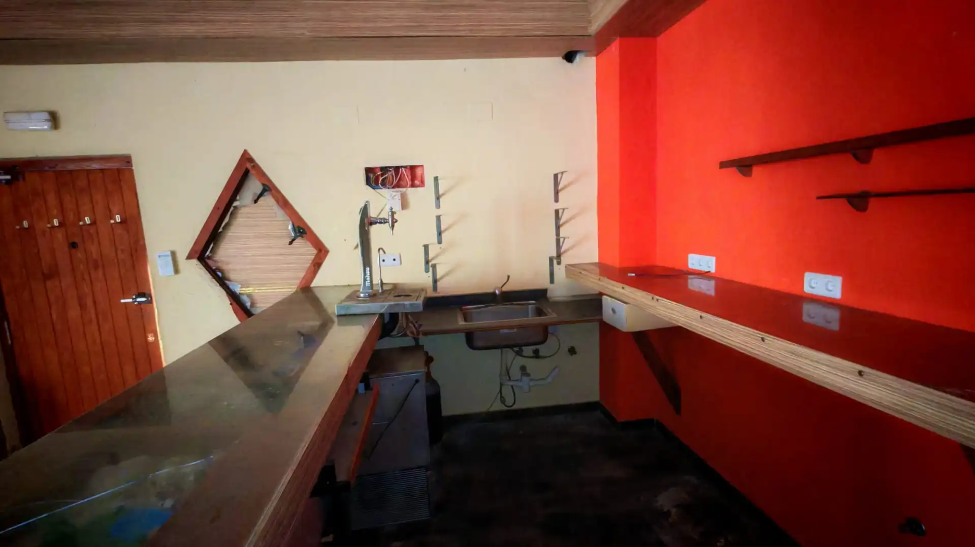 Local comercial en venta en Plaça Germanies