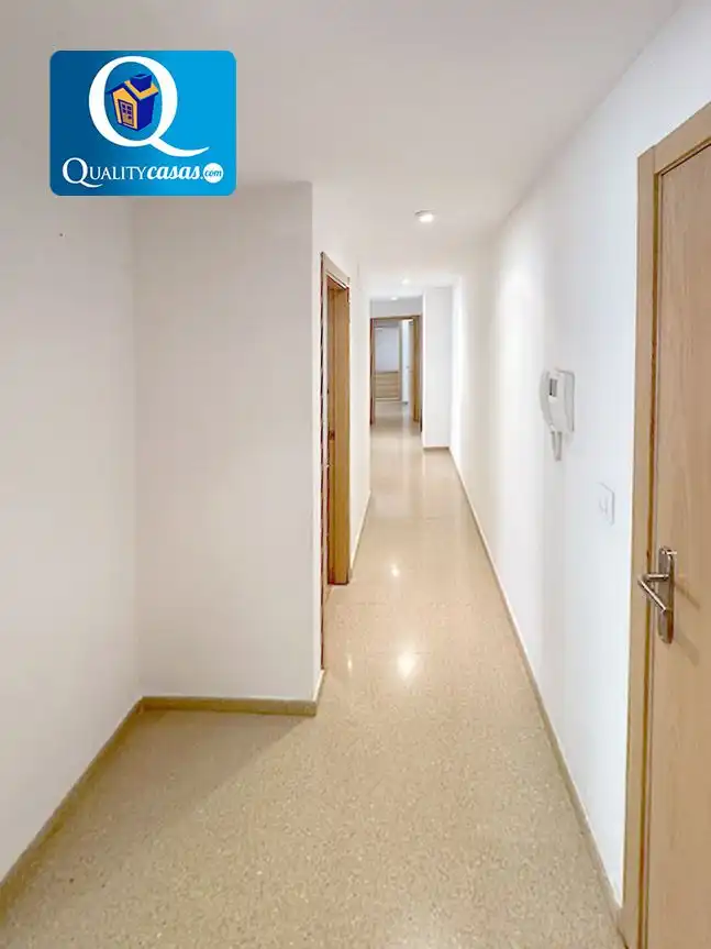 Piso en venta en Alicante / Alacant con Terraza y Trastero