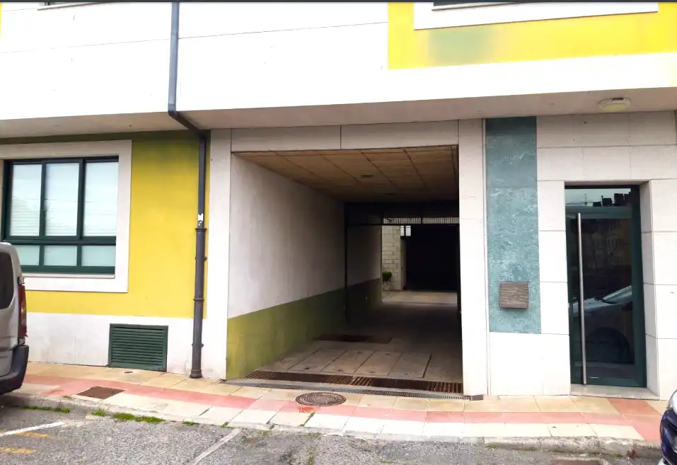 Parking de Garaje en venta en Narón
