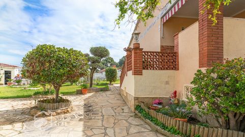 Foto 2 de Casa o chalet en venta en Carrer Josep Maria Folch I Torres, La Franquesa - Oasis Park, El Vendrell