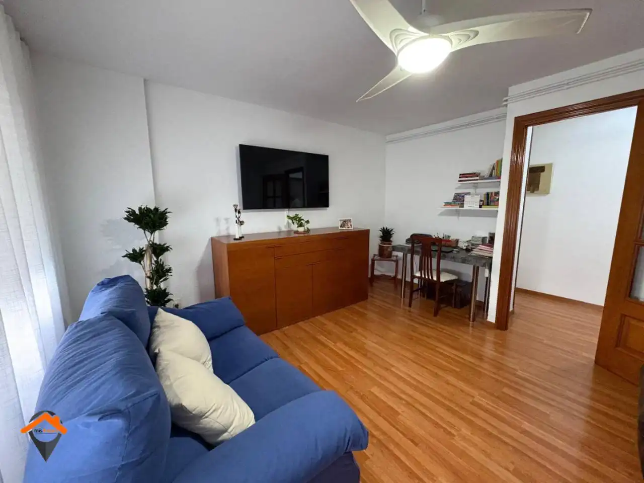 Living room of Flat for sale in Polinyà  with Air Conditioner, Heating and Parquet flooring