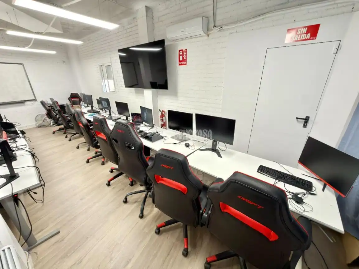 Business premises for sale in Cabanillas del Campo, imagen 23