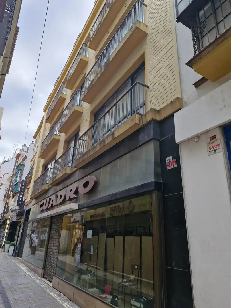 Flat for sale in Sevilla, Sevilla