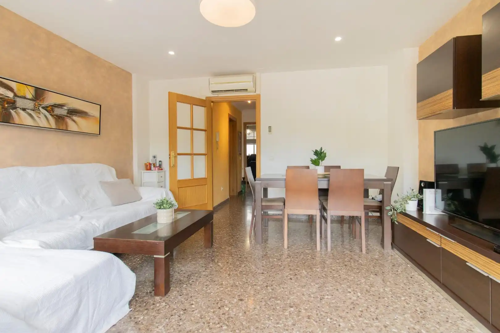 Adosado con terraza en venta en Plaza Plaza Clara Campoamor, imagen 2