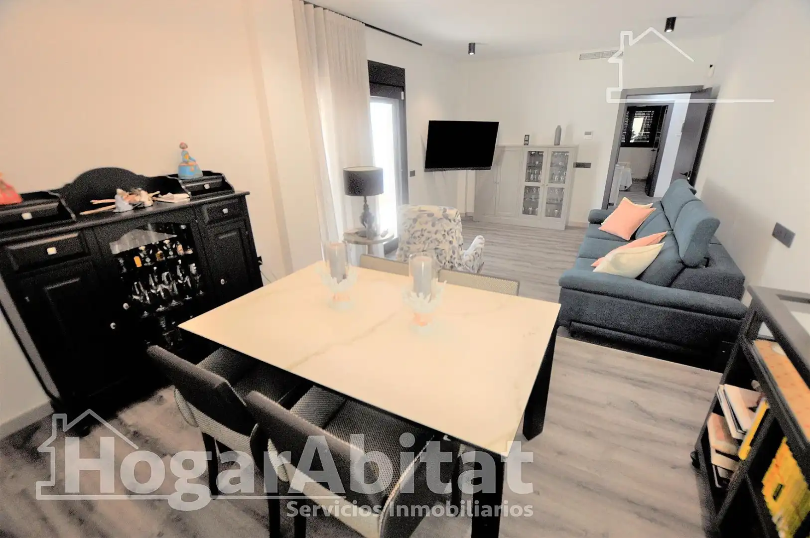 Sala d'estar de Casa o xalet en venda en Riba-roja de Túria amb Aire condicionat, Terrassa i Traster